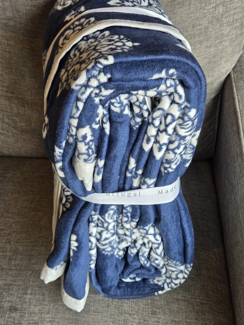 Docofil White King Size Blanket